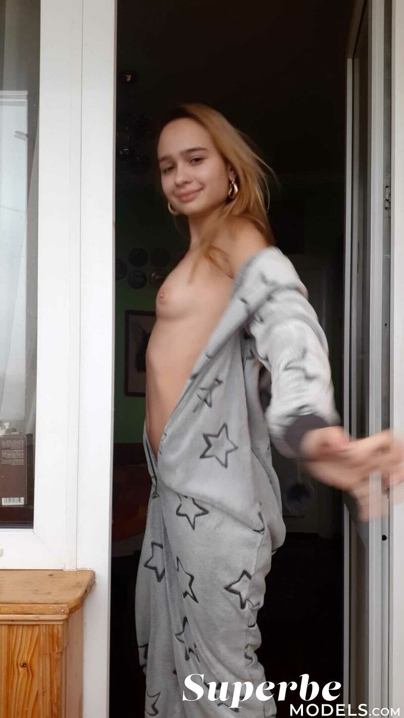 Рената, 21